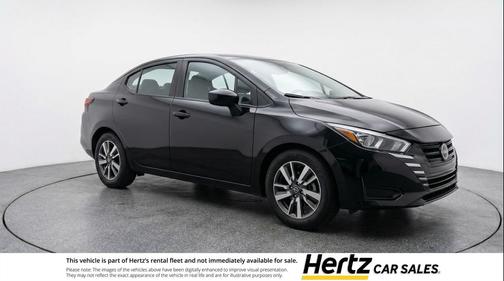 Super Black 2025 Nissan Versa 1.6 SV