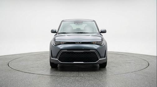 Gravity Gray 2025 Kia Soul LX