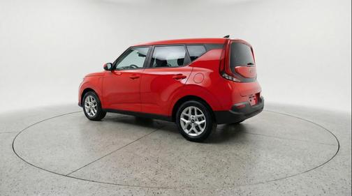 Mars Orange 2025 Kia Soul LX