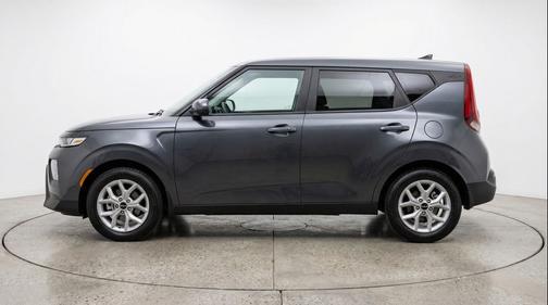 Gravity Gray 2025 Kia Soul LX