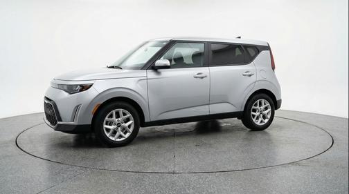 Steel Gray 2025 Kia Soul LX