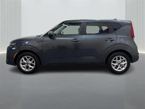 Gray 2021 Kia Soul LX