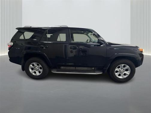 2017 Toyota 4Runner SR5 4WD