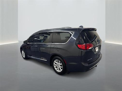 2020 Chrysler Pacifica Touring-L