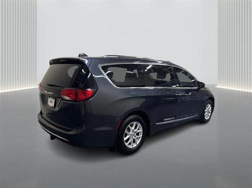 2020 Chrysler Pacifica Touring-L