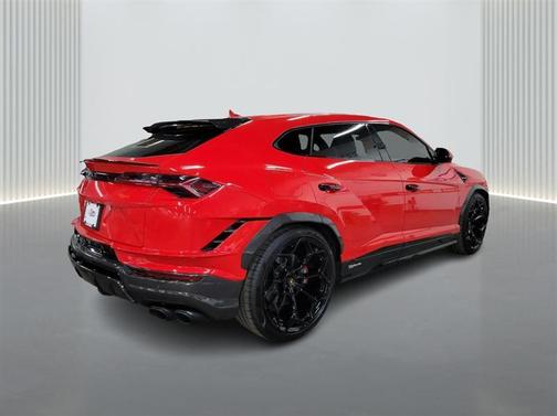 2024 Lamborghini Urus Performante