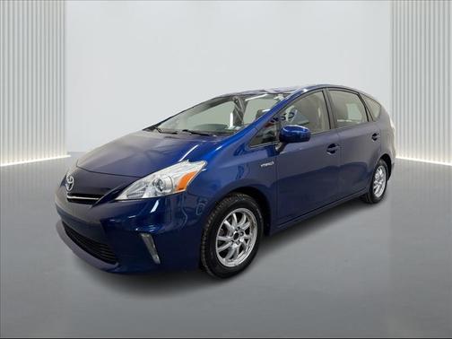 2014 Toyota Prius v Two