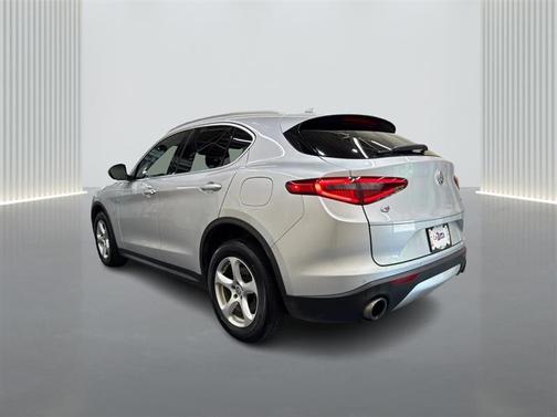 2018 Alfa Romeo Stelvio Base