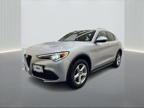 2018 Alfa Romeo Stelvio Base