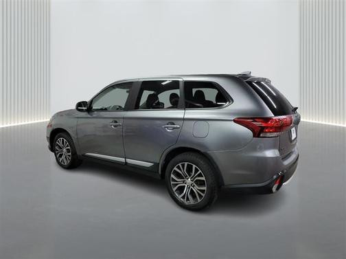2018 Mitsubishi Outlander ES