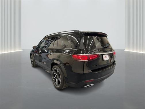 2022 Mercedes-Benz GLS 450 4MATIC