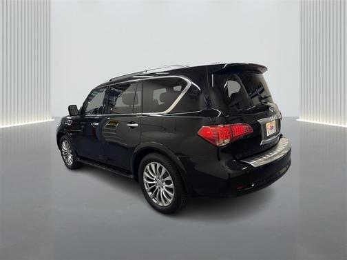 2017 INFINITI QX80 Base