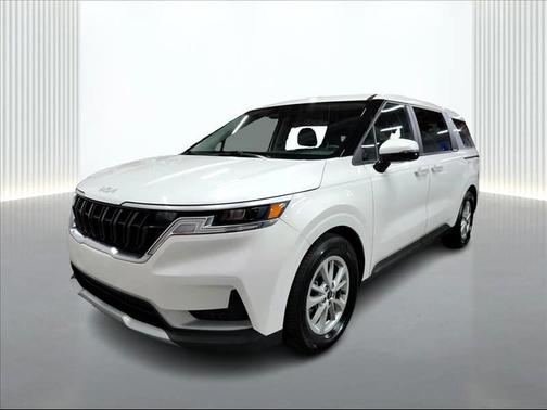 2022 Kia Carnival LX