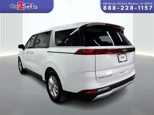 2022 Kia Carnival LX