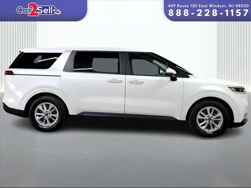 2022 Kia Carnival LX