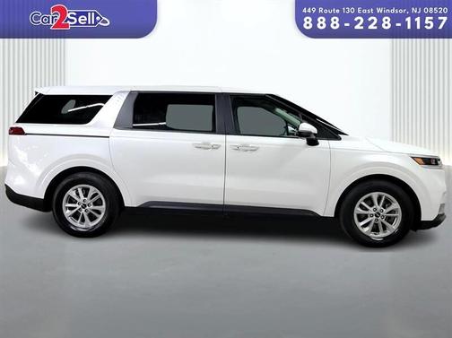 2022 Kia Carnival LX
