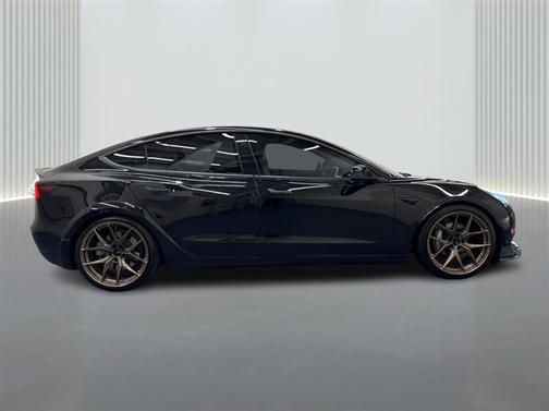2019 Tesla Model 3 Performance