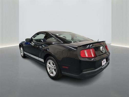 2010 Ford Mustang V6