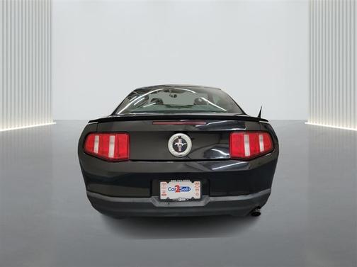 2010 Ford Mustang V6