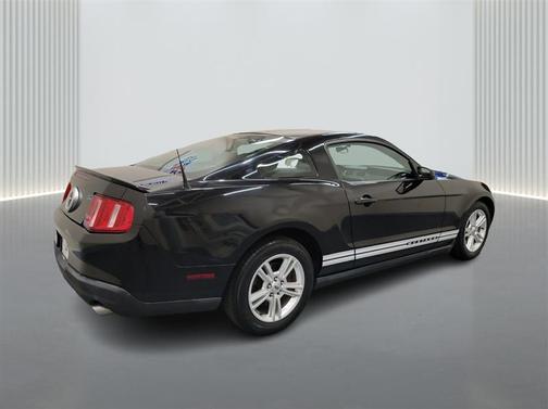 2010 Ford Mustang V6