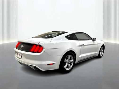 2016 Ford Mustang V6