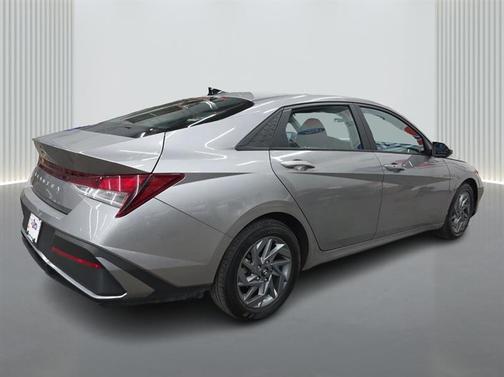 NOT SPECIFIED 2024 Hyundai ELANTRA SEL