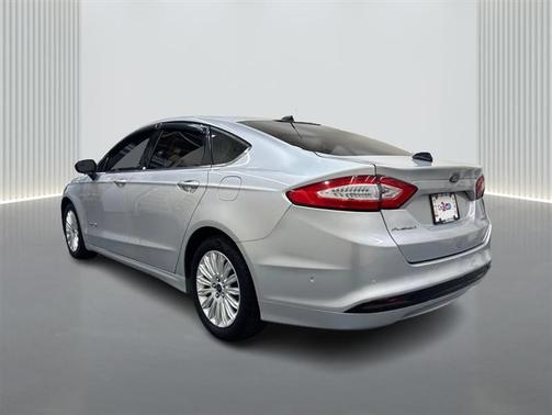 2014 Ford Fusion Hybrid SE