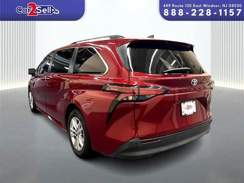 2022 Toyota Sienna XLE