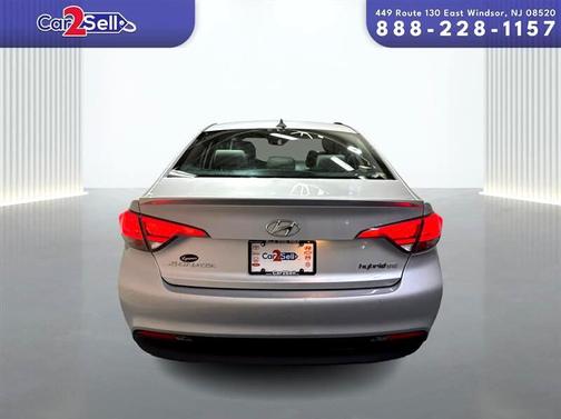 2017 Hyundai SONATA Hybrid SE