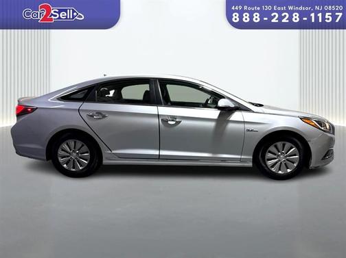 2017 Hyundai SONATA Hybrid SE