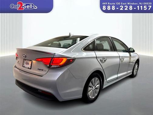 2017 Hyundai SONATA Hybrid SE