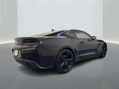 2018 Chevrolet Camaro 1LS