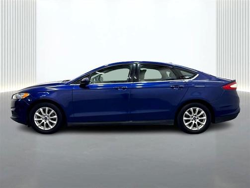 2016 Ford Fusion S