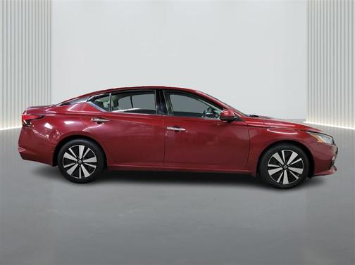 2022 Nissan Altima 2.5 SL