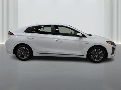 2020 Hyundai IONIQ Plug-In Hybrid SEL