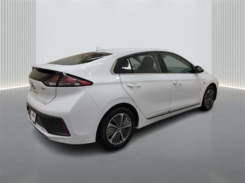 2020 Hyundai IONIQ Plug-In Hybrid SEL