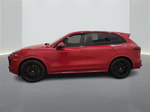 2017 Porsche Cayenne GTS
