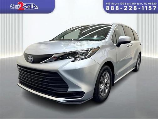 2021 Toyota Sienna LE