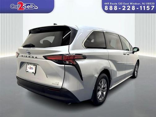 2021 Toyota Sienna LE