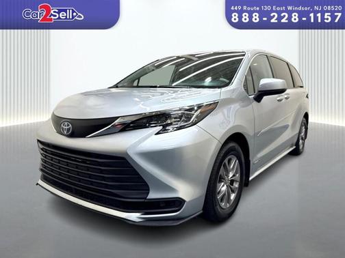 2021 Toyota Sienna LE