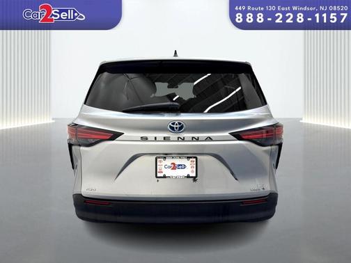 2021 Toyota Sienna LE
