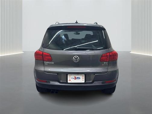 2016 Volkswagen Tiguan SE
