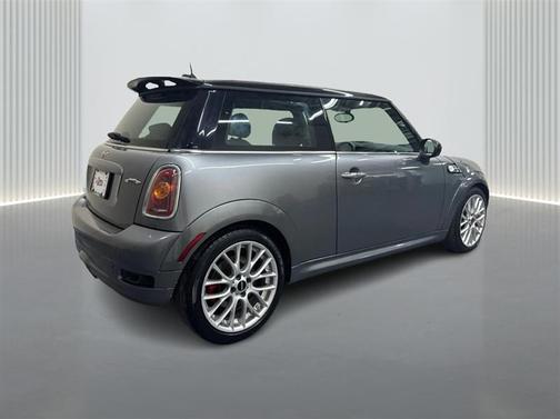 2010 MINI Cooper John Cooper Works