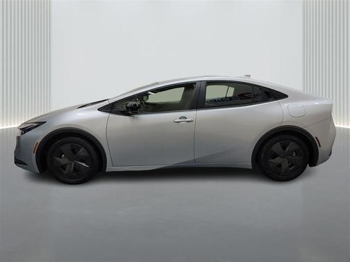 2023 Toyota Prius LE