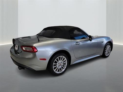2017 FIAT 124 Spider Classica
