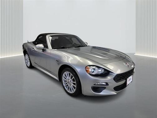 2017 FIAT 124 Spider Classica