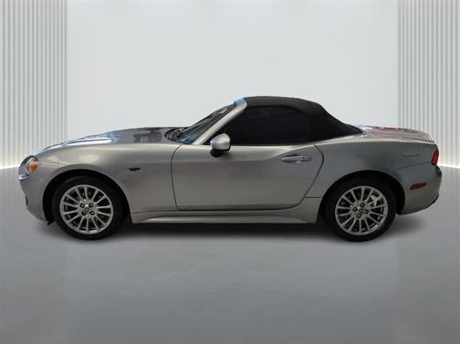 2017 FIAT 124 Spider Classica