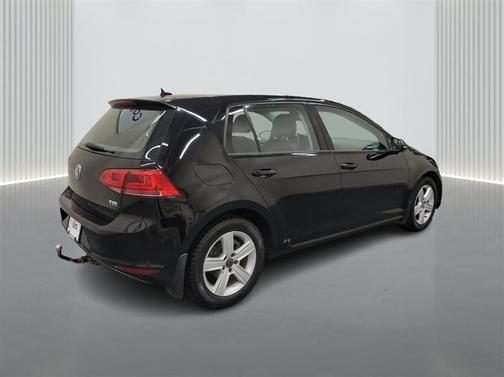 2015 Volkswagen Golf TDI S 4-Door