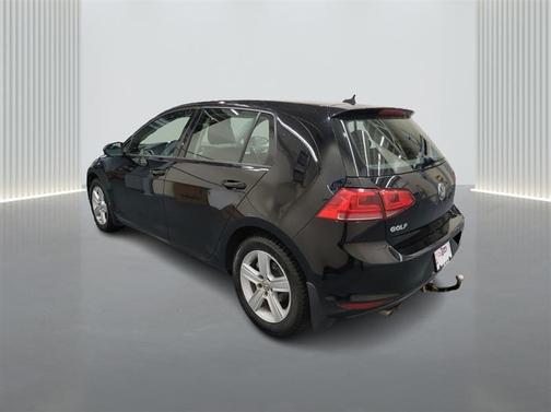 2015 Volkswagen Golf TDI S 4-Door