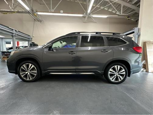 Magnetite Gray Metallic 2019 Subaru Ascent Limited 7-Passenger